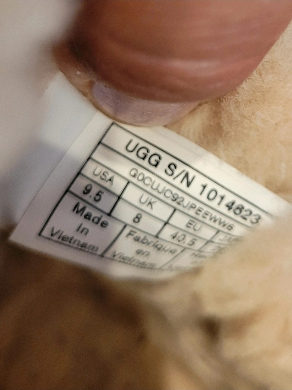 UGG Chestnut Shearling Short Boot - Picture 6 of 8